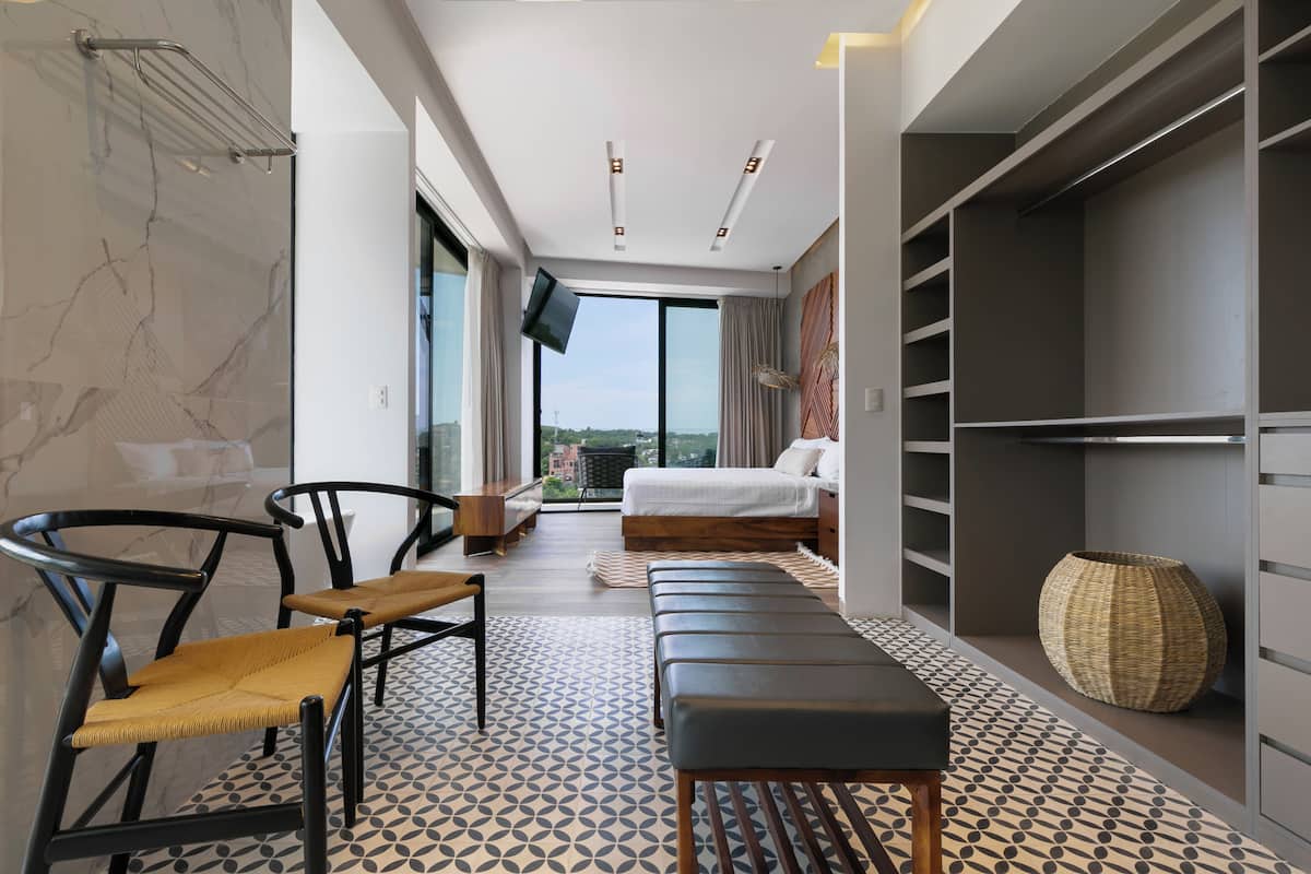 Luxury Apartment, 2 Bedrooms, Bay View | Individually decorated, individually furnished, desk, free WiFi