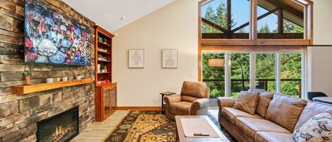 Télévision, cheminée