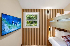 Bügeleisen/Bügelbrett, WLAN, Bettwäsche