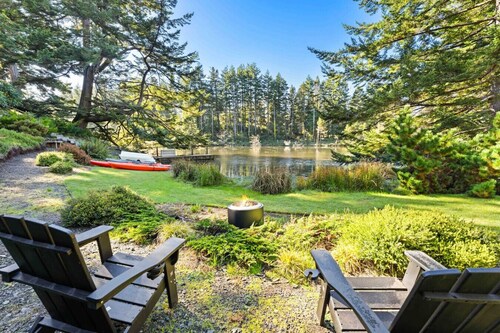 Ultimate Guesthouse•Curated Luxury with Lake+Kayak