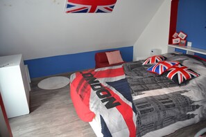 4 chambres, fer et planche à repasser, Wi-Fi, draps fournis