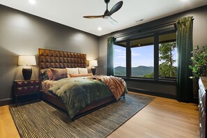 5 Schlafzimmer, Bügeleisen/Bügelbrett, Reisekinderbett, kostenloses WLAN