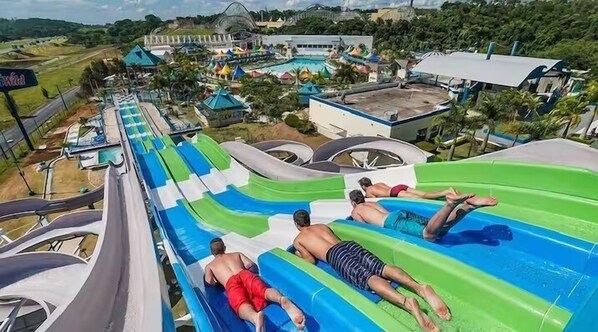 Aerial view - Um verdadeiro Spar (Vinhedo)