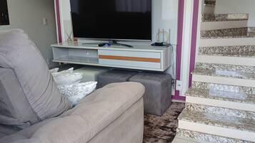 Rumah Keluarga, pemandangan halaman | Area keluarga