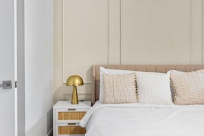 1 soverom, skrivebord, strykejern/-brett og wi-fi