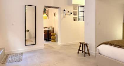 Rare Find: Studio Alma - Quiet, AC & 2 Private Patios on Rue d'Italie