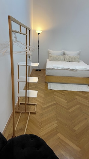 2 bedrooms, iron/ironing board, WiFi, bed sheets - Marvelous 2-Bedroom Apartment in the Heart of Vienna (Vienna)