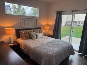 1 soverom, skrivebord, strykejern/-brett og wi-fi (inkludert)