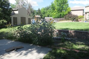 المنطقة المحيطة بالمنشأة