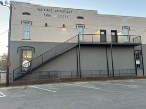 Exterior - Iuka Downtown Historic King Loft B (Iuka)