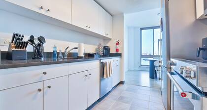 Hudson River Waterfront 2-bedroom apartment w/ sweeping NYC views in Hoboken NJ