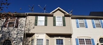 Beautiful modern and updated Townhome in Owings Mills - 4 bedrooms 3.5 baths