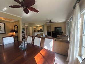 Dining - 3 Bedroom Condo in Pelican Marsh-Naples, Florida-available for Season 2025-2026. (Naples)