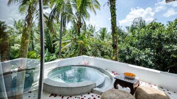 Panoramic Suite, Resort View | Pool | Outdoor pool, free pool cabanas, pool umbrellas