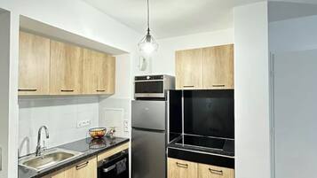 Microwave, oven, stovetop