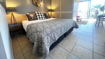 Deluxe Apartment, Balcony, Ocean View | Free WiFi