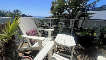 Deluxe Apartment, Balcony, Ocean View | Terrace/patio