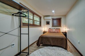 2 dormitorios, tabla de planchar con plancha, wifi y ropa de cama