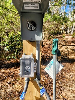 المنطقة المحيطة بالمنشأة