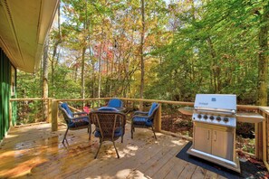 Property grounds - Ferny Creek - Cottage & Camping/RV (Blairsville)