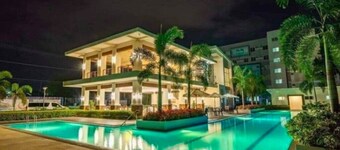 Cozy 2-Bedroom in 8 Spatial Davao Ma-a Road