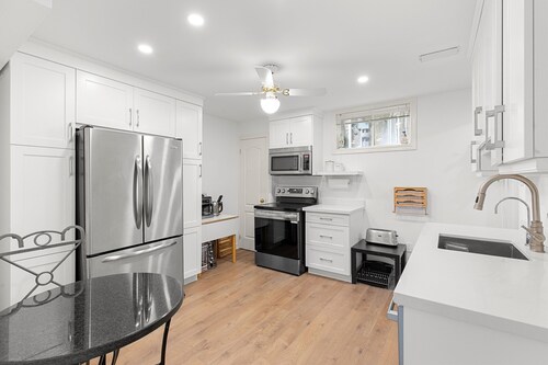 Cozy Home away from Home (Basement)