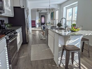 Microwave, stovetop, dishwasher