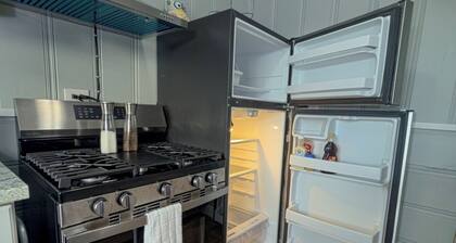 Cozy 1 bedroom 1 bathroom house near hospital