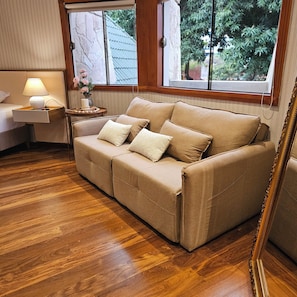 Comfort Studio Suite | Free WiFi