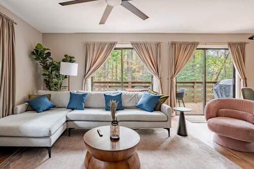 Three Trees Retreat at the Coosawattee River Resort