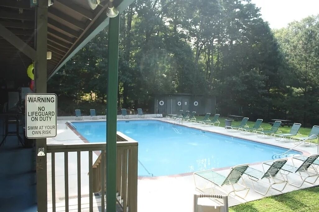 Piscine intérieure, piscine extérieure