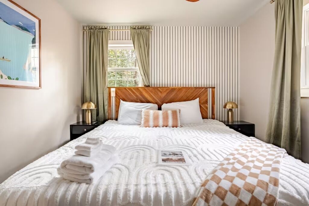 3 bedrooms, free WiFi, bed sheets