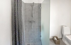 Shower - Lovely home in Sunds with house sea view (Sunds)