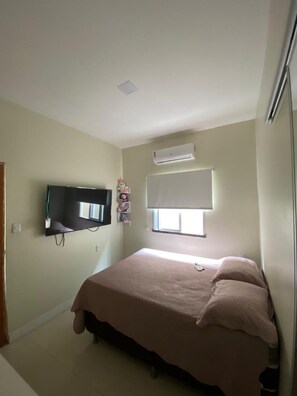 2 quartos, ferros/tábuas de passar roupa, Wi-Fi de cortesia