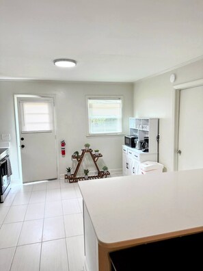 Apartment - Renovated 2 Bed Walltown Home Walk to Duke B (Durham)