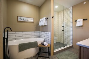 Douche, serviettes fournies