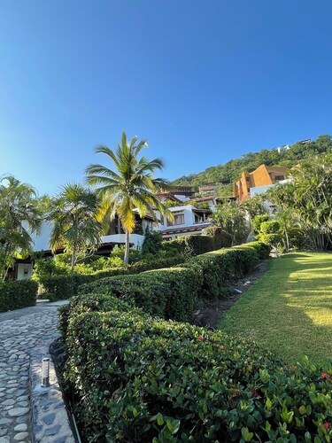 Luxury Villa 5 minutes walk to La Ropa Beach