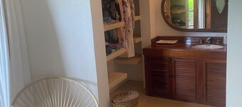 Luxury Villa 5 minutes walk to La Ropa Beach