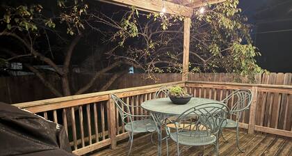 Historic 3-bedroom house, Walking distance to downtown Fremont, Host Friendly