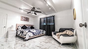 4 bedrooms, iron/ironing board, free WiFi, bed sheets