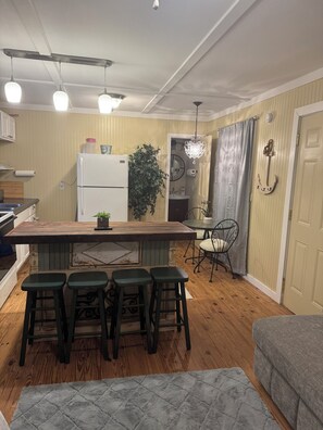 Interior - Cozy Lake Sinclair Cabin – Boat Ramp & Dock Next Door! (Eatonton)