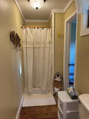 Towels, toilet paper