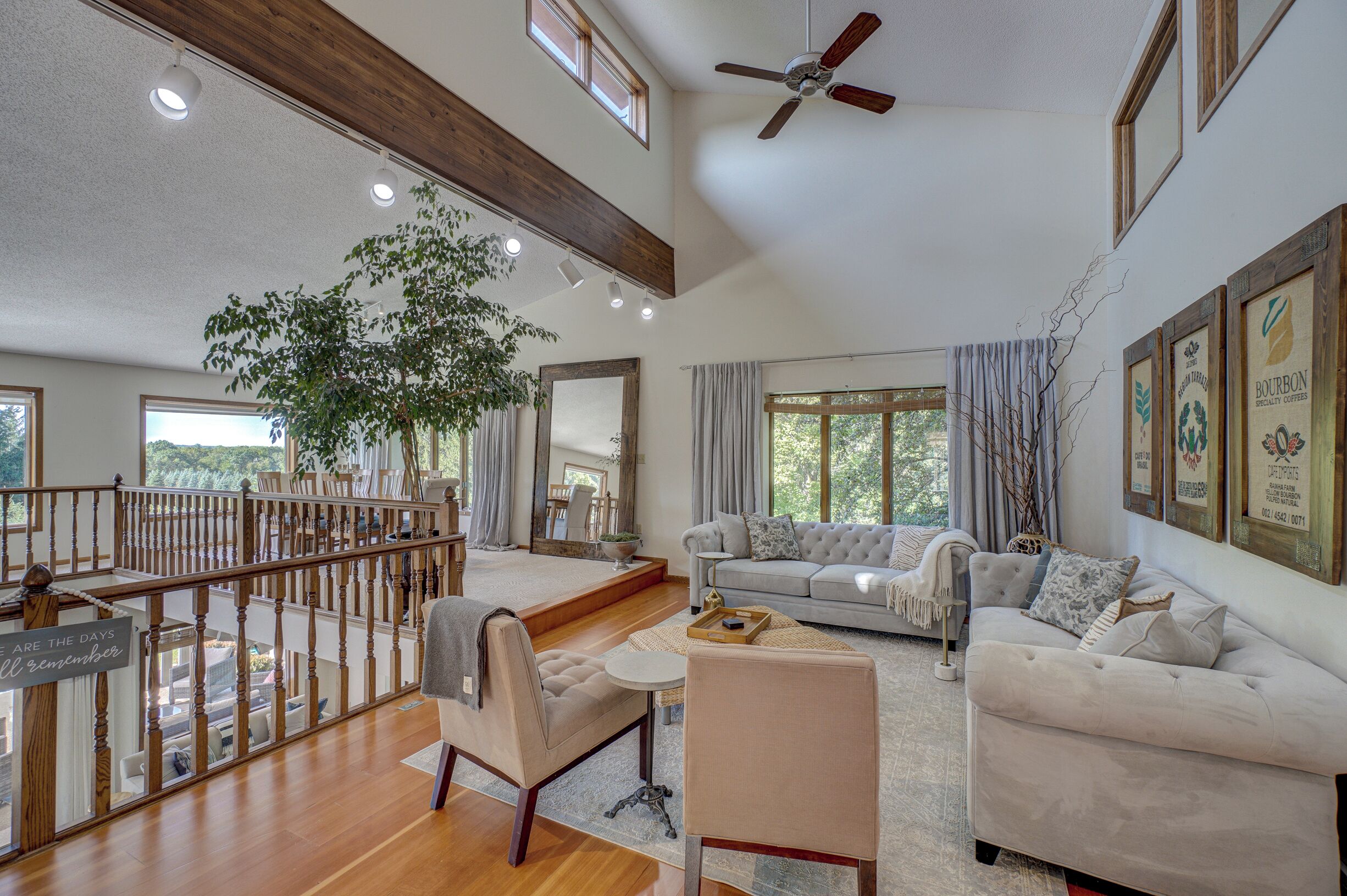 المنشأة من الداخل