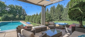 Resort; pool, hot tub, golf carts and trails. 5-Star host on another platform