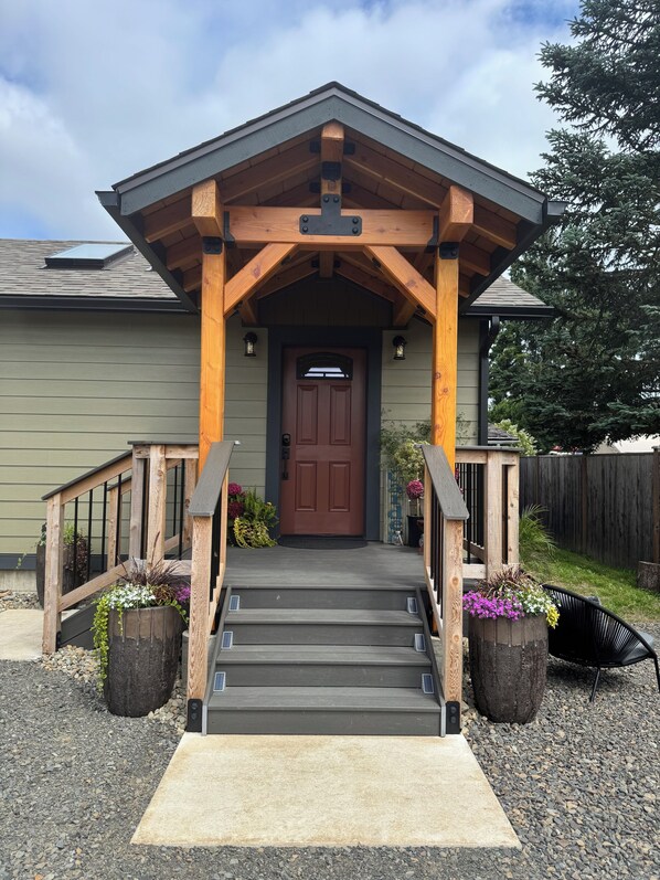 Exterior detail - Garden House ~ New Home! In the heart of Forks, walking distance to town (Forks)