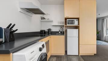 Fridge, microwave, dishwasher, coffee/tea maker