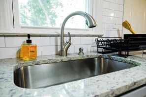 Mikrobølgeovn, ovn og kokeplater