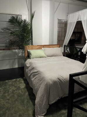 1 bedroom, WiFi, bed sheets - Cozy Retro 1-bedroom loft located 10 mins from Downtown Dallas and Deep Ellum (Dallas)