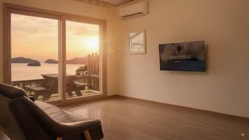 Basic Room, 1 Bedroom (PodoBongbong) | 1 bedroom, free WiFi