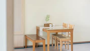 Basic Room, 1 Bedroom (GoldKiwii) | 1 bedroom, free WiFi